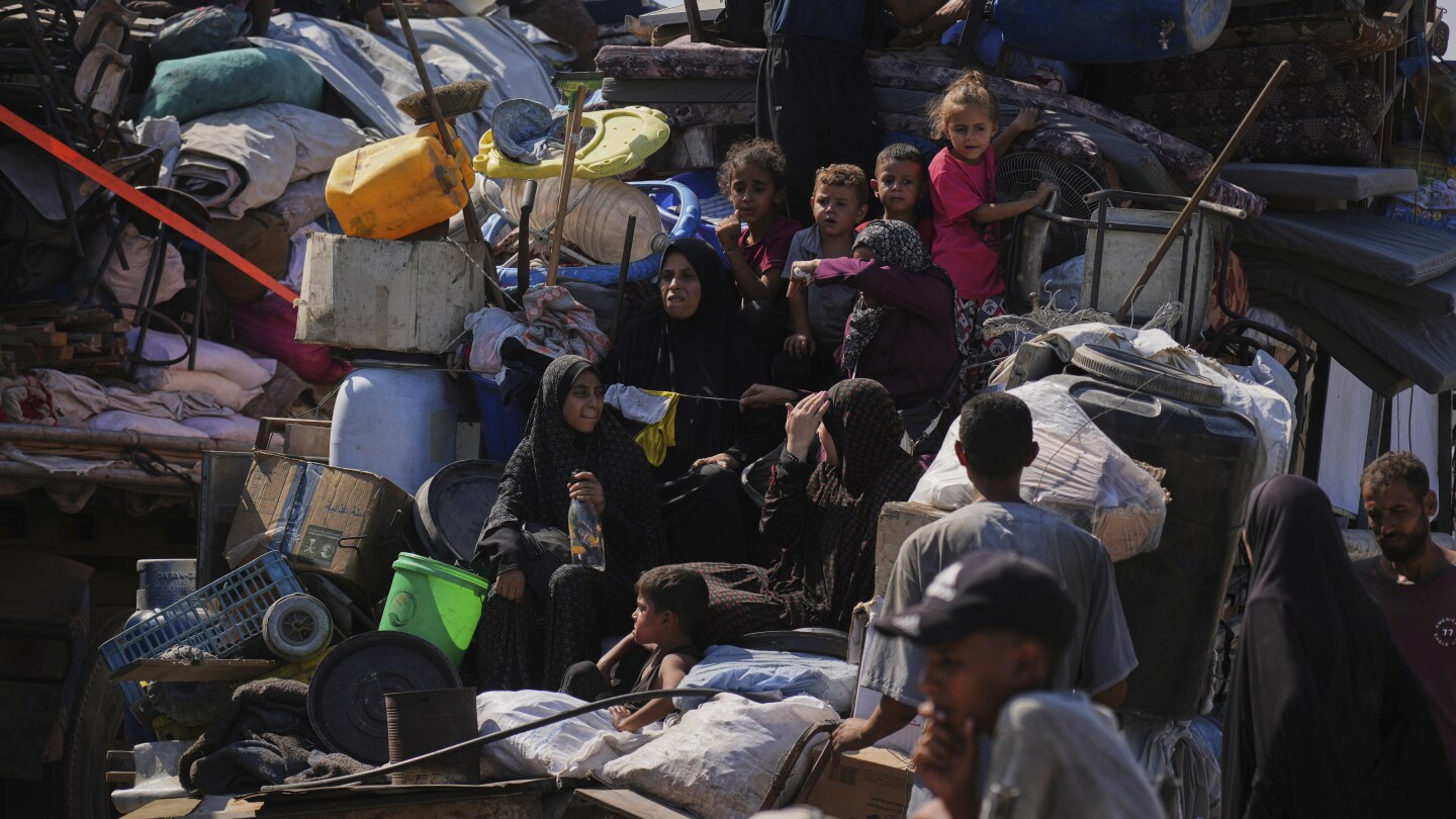 Israeli troops press forward into Gaza City