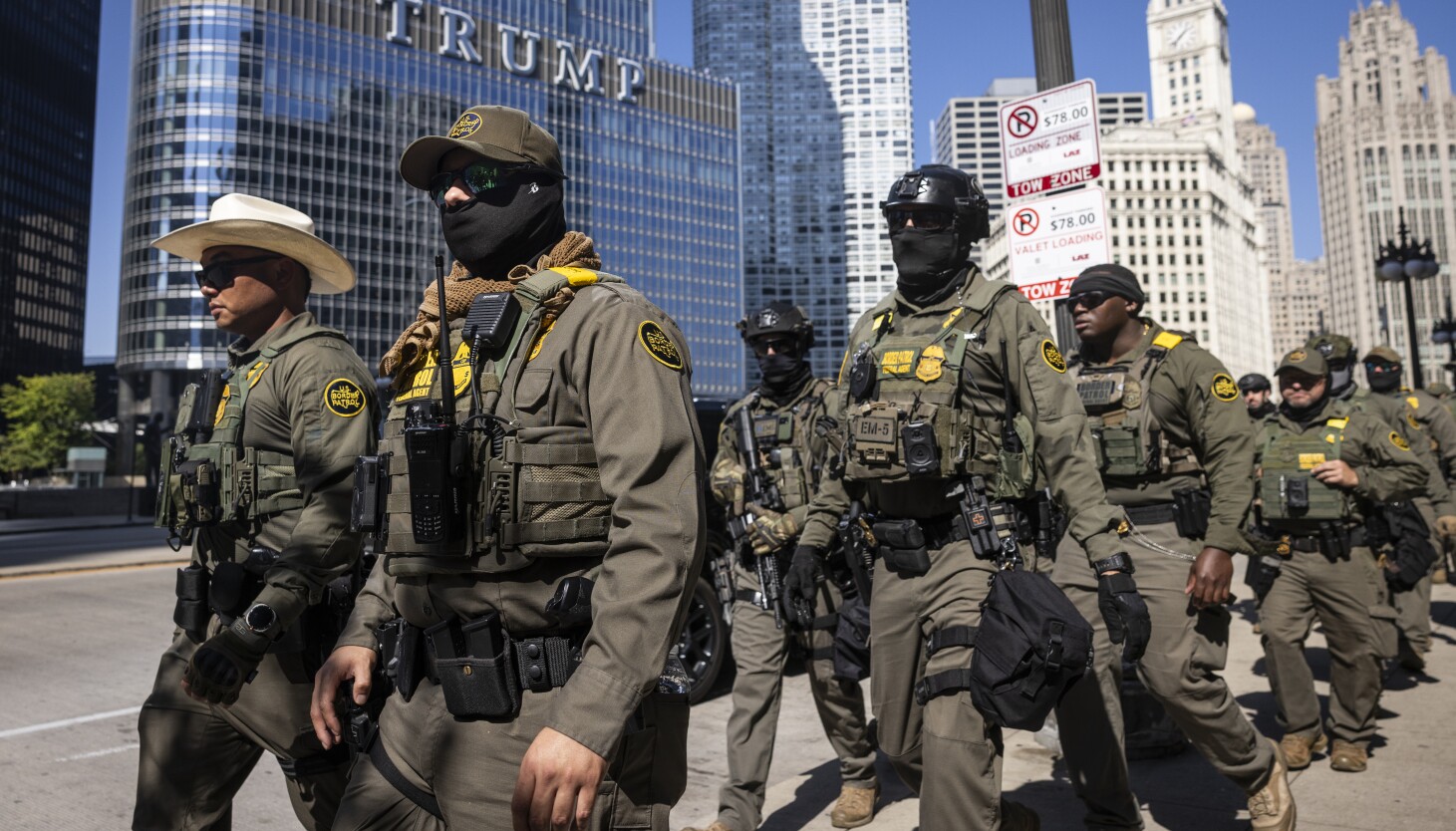 Feds march into downtown Chicago; top border agent says people are arrested based on ‘how they look’