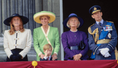 Sarah Ferguson, Prince Harry,Princess Diana, and the Duke and Duchess of Kent on the balcony of Buckingham Palace