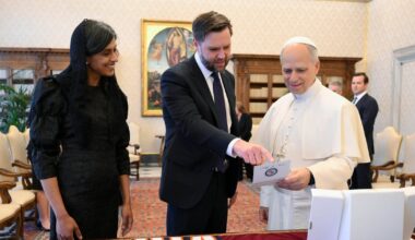 JD Vance meets Pope Leo XIV at the Vatican, gives him a Chicago Bears jersey
