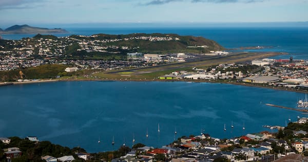 Landing plane allegedly targeted by laser at Wellington Airport