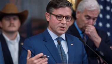 Political parties trade blame for potential shutdown