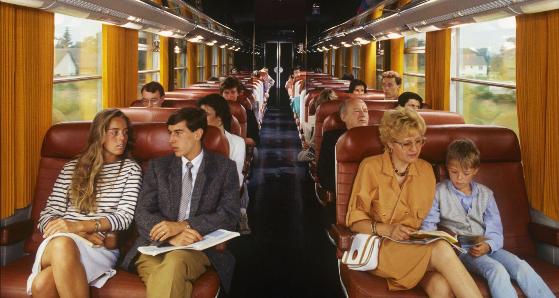 French train in 1975. Notice anything weird? Wrong answers only