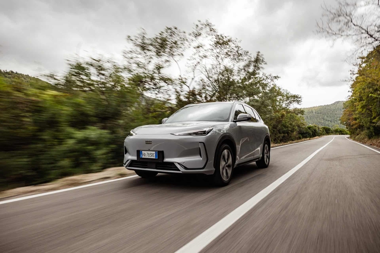 Geely, auto elettrica, test drive