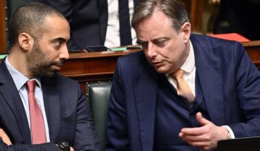 CD&V-voorzitter Mahdi haalt fors uit naar premier De Wever nadat die scheldmail naar politie doorstuurt: “Schijn van politieke intimidatie”