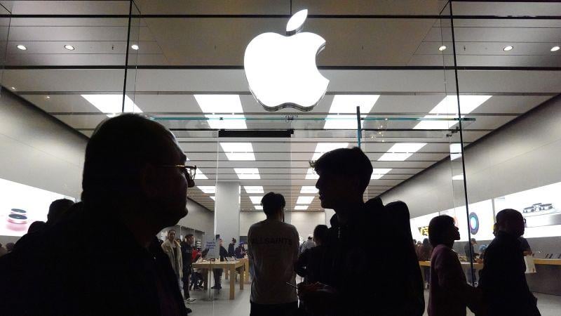 Apple Conference:: I Phone price hikes, I Phone 17 Air, new Air Pots and a new high-quality Apple Watch.
