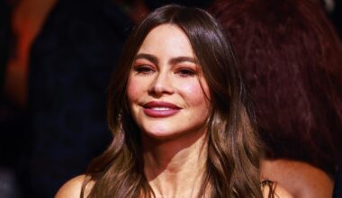 Sofía Vergara Was Supposed To Present At Emmys. She Ended Up In The ER Instead.