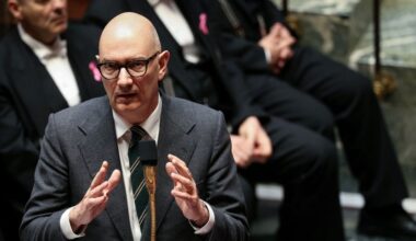 "Nous ne pouvons pas ignorer ce nuage", réagit le ministre de l'Economie, Roland Lescure