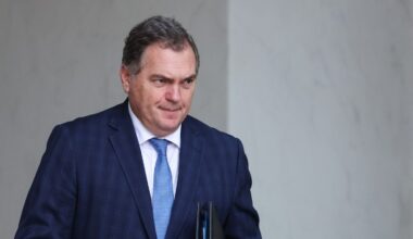 le ministre des Transports annonce une reprise "totalement normale" de la circulation à partir de mardi matin