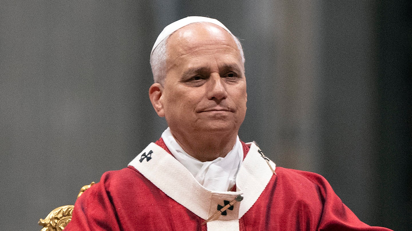 Pope Leo's Cubs Roast Comes Back To Haunt Him With Latest Jersey Photo Op