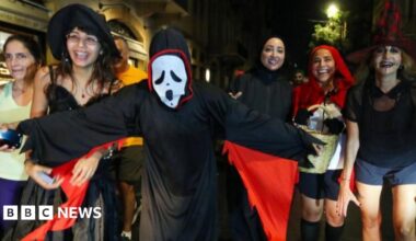 Halloween live: Share your best Halloween costumes, decorations and pumpkins