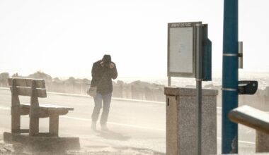 5 blessés légers, et 140 000 foyers privés d'électricité