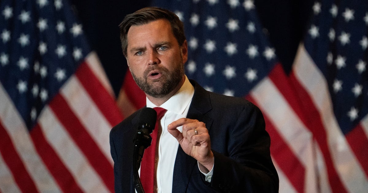 Vance touts Trump immigration crackdown in Eagle Pass