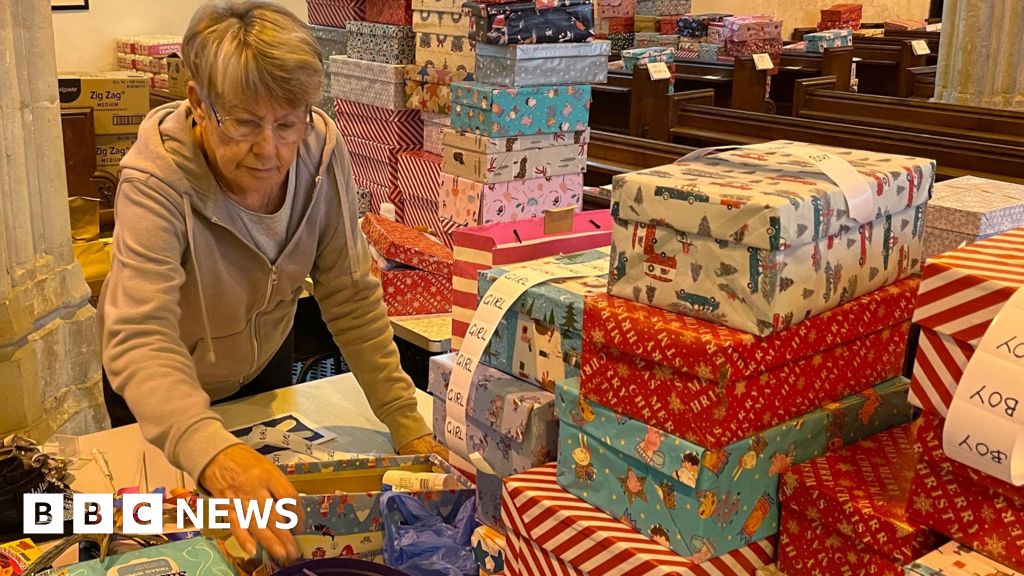 Devon church collects 500 Christmas presents for shoebox appeal
