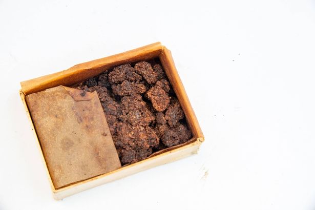 One of the last pieces of Queen Elizabeth and Prince Philip's wedding cake is to be auctioned after 78 years - giving Brits a chance to own a slice of royal history