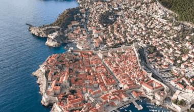 What are some of the most beautiful "Old Towns" in Europe in your opinion? I recently fell in love with Dubrovnik's gorgeous Old Town and want to find more gorgeous places like this with older style buildings.