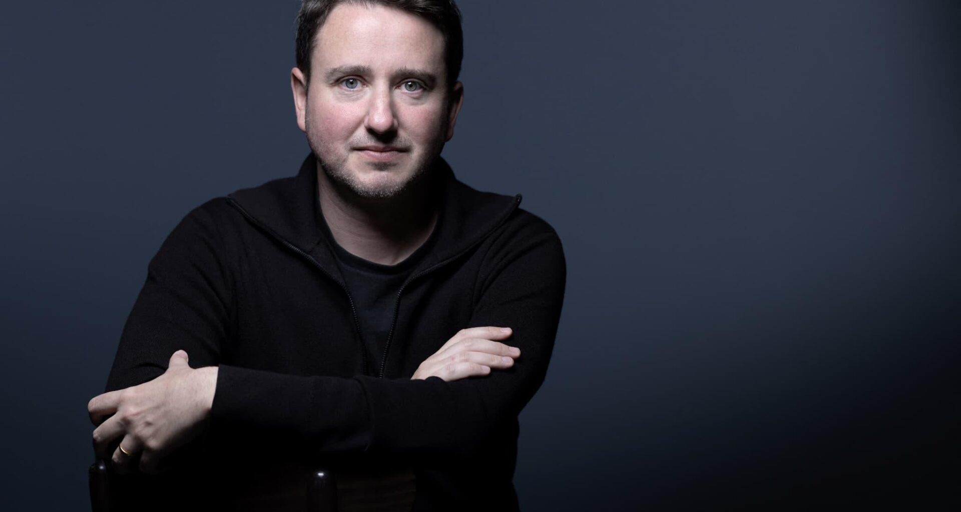 "Tout a été fait pour épargner Bernard Arnault et les milliardaires français": Gabriel Zucman étrille le projet de budget du gouvernement Lecornu