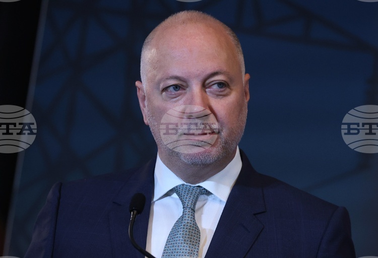 PM Zhelyazkov Meets King Charles III in London, Invites Him to Visit Bulgaria