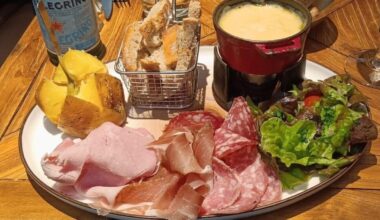 The Savoyard Fondue gets full marks for presentation but is short on taste