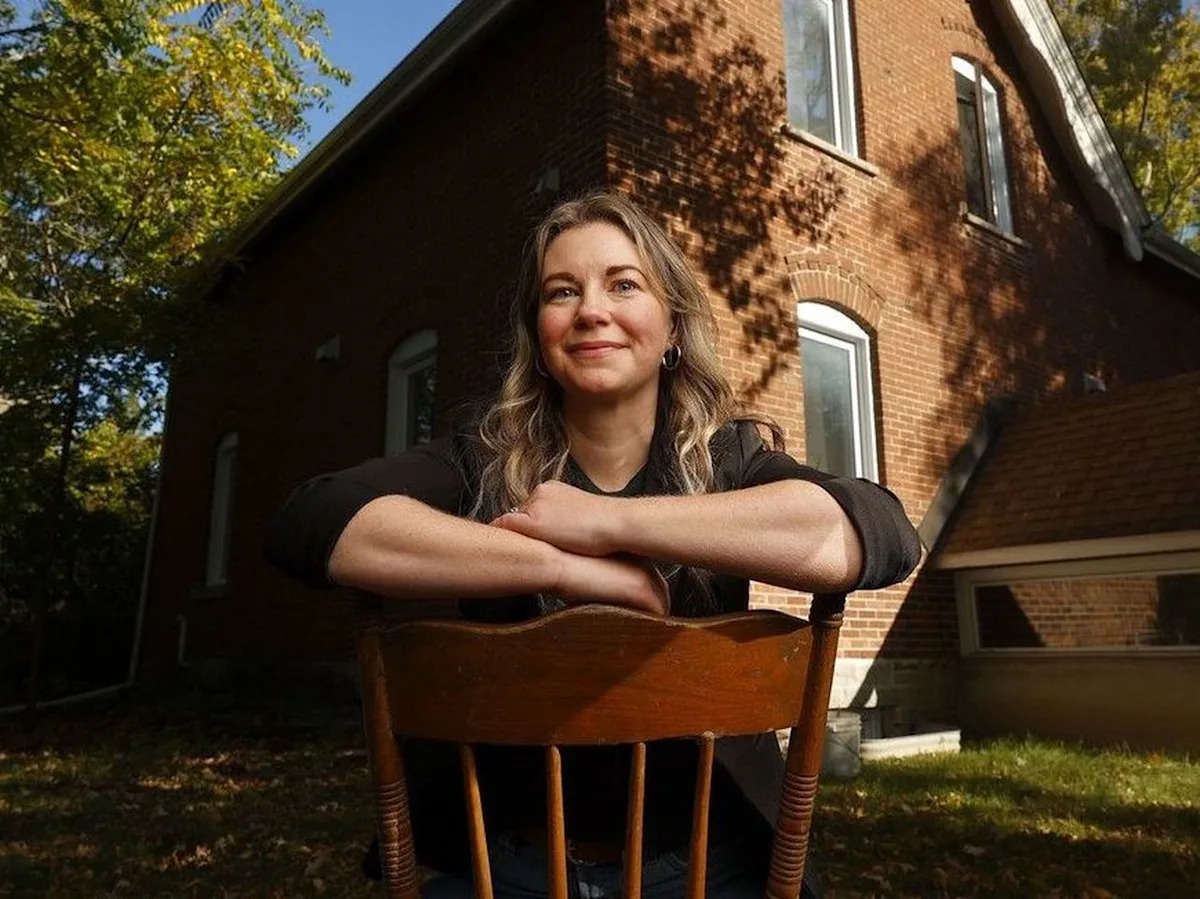 As federal funding for hotels for asylum seekers ends, Ottawa seeks solutions