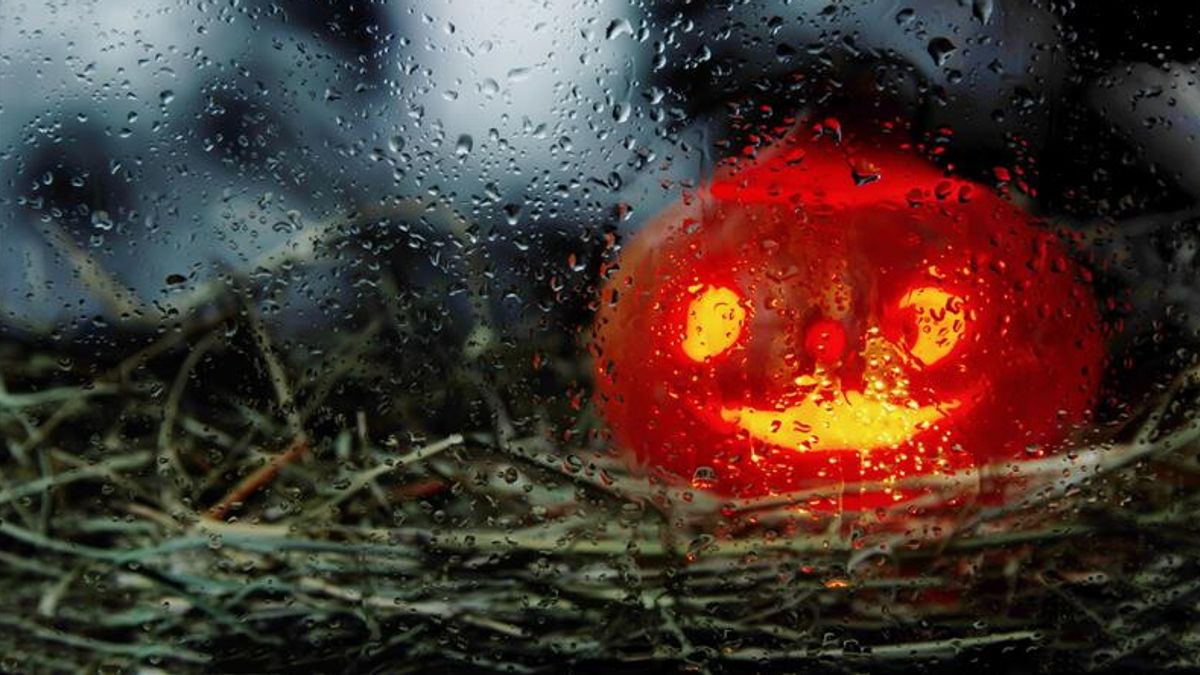 Maltempo, arriva il ciclone di Halloween con forti nubifragi