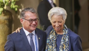 Top ECB board members see sticky inflation but clear rate path