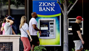 Regional banks and Jefferies shares tank as concerns grow on Wall Street about sour loans