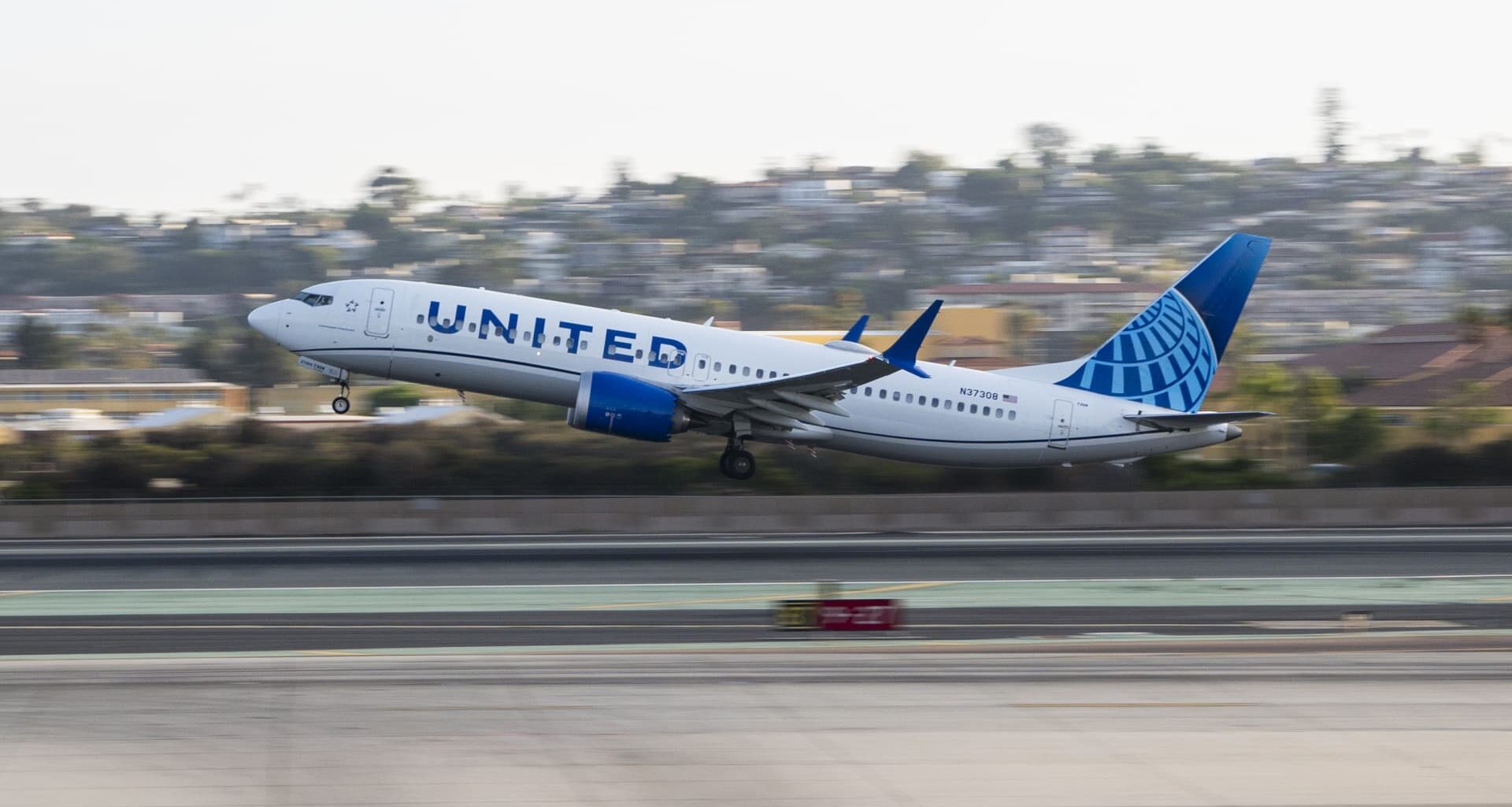 United Airlines (UAL) 3Q 2025 earnings