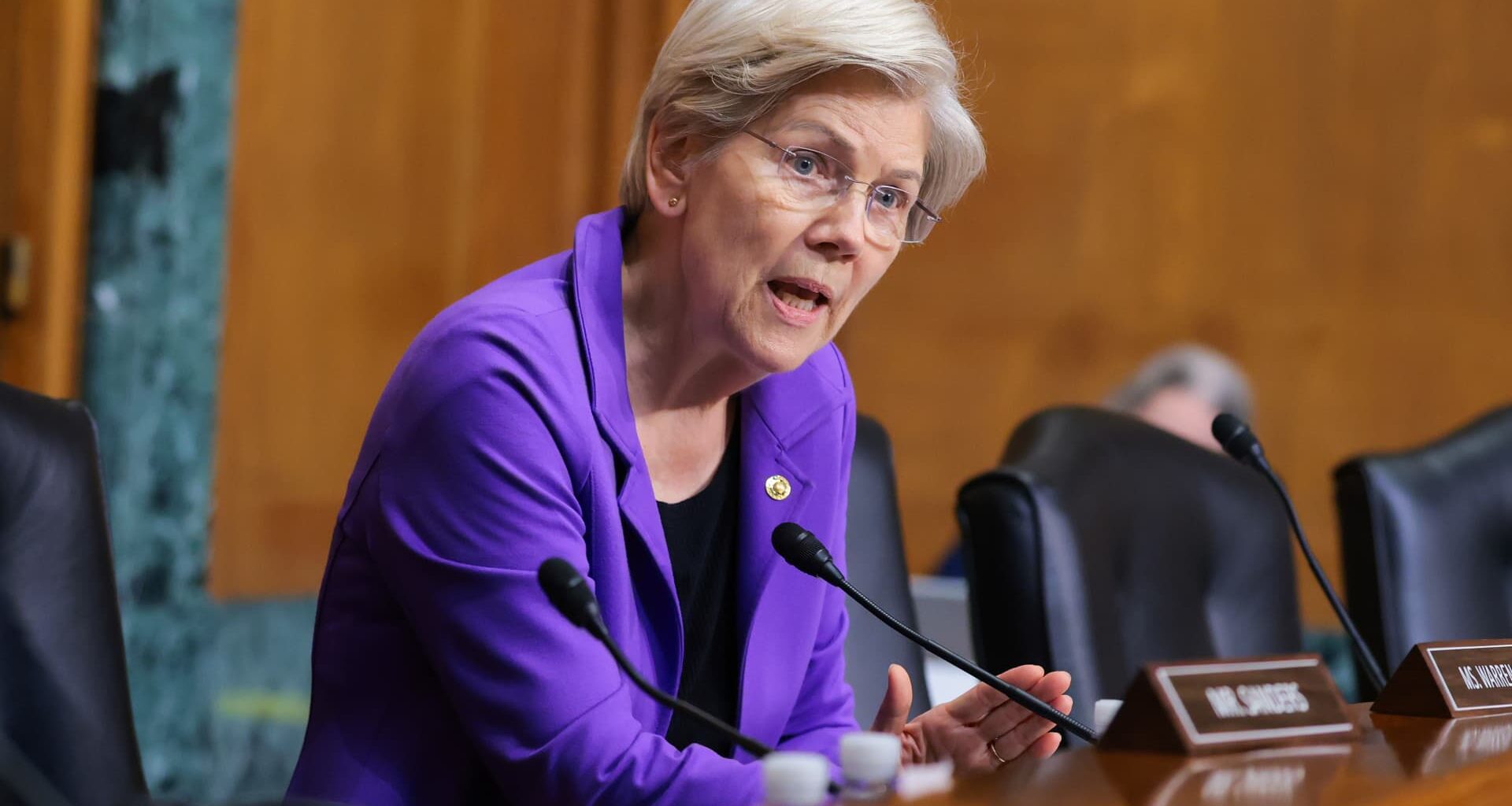 Trump losing China trade war before Xi meeting: Warren