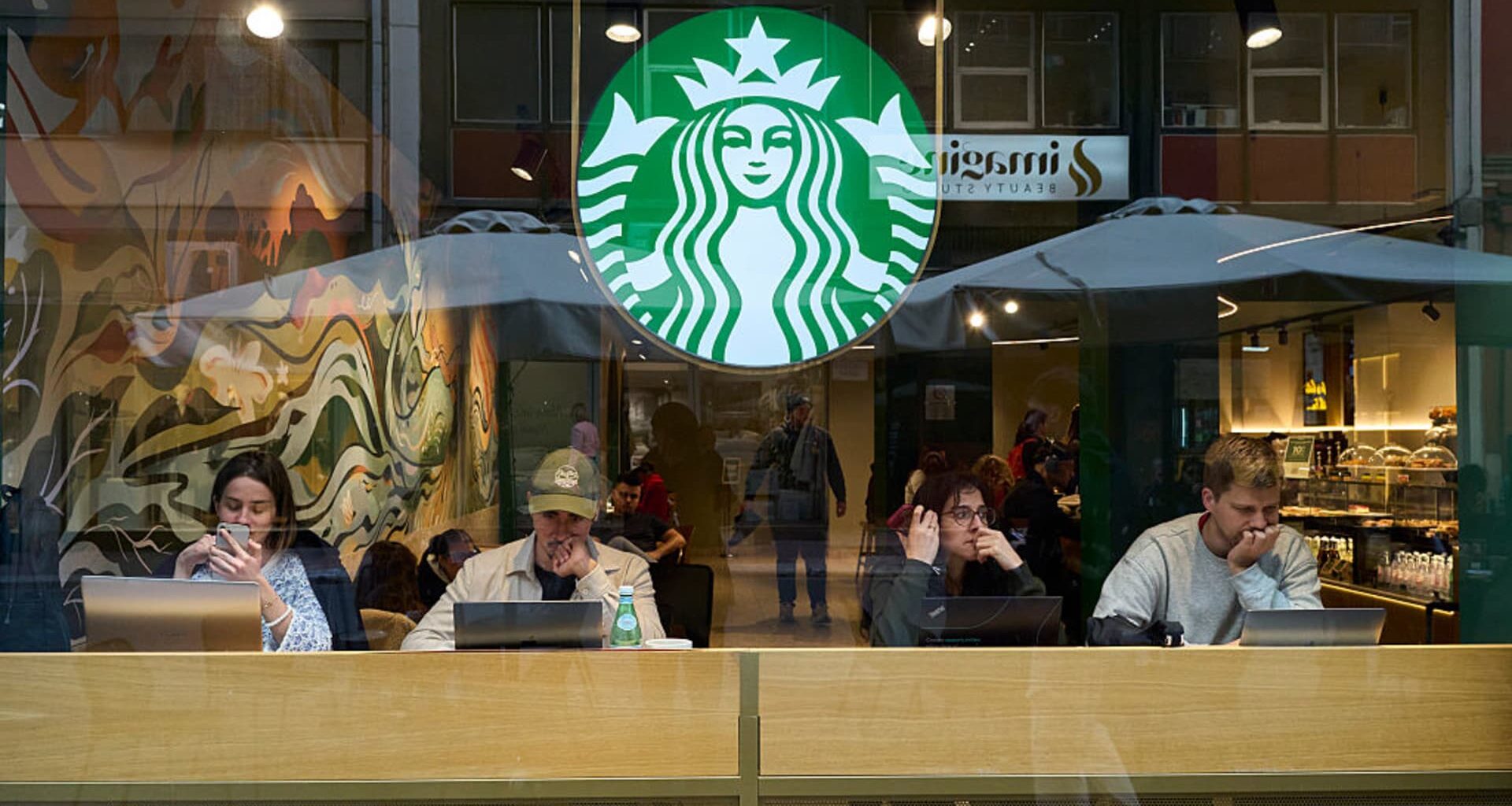 Starbucks shows progress in its turnaround but is stuck in an unloved group