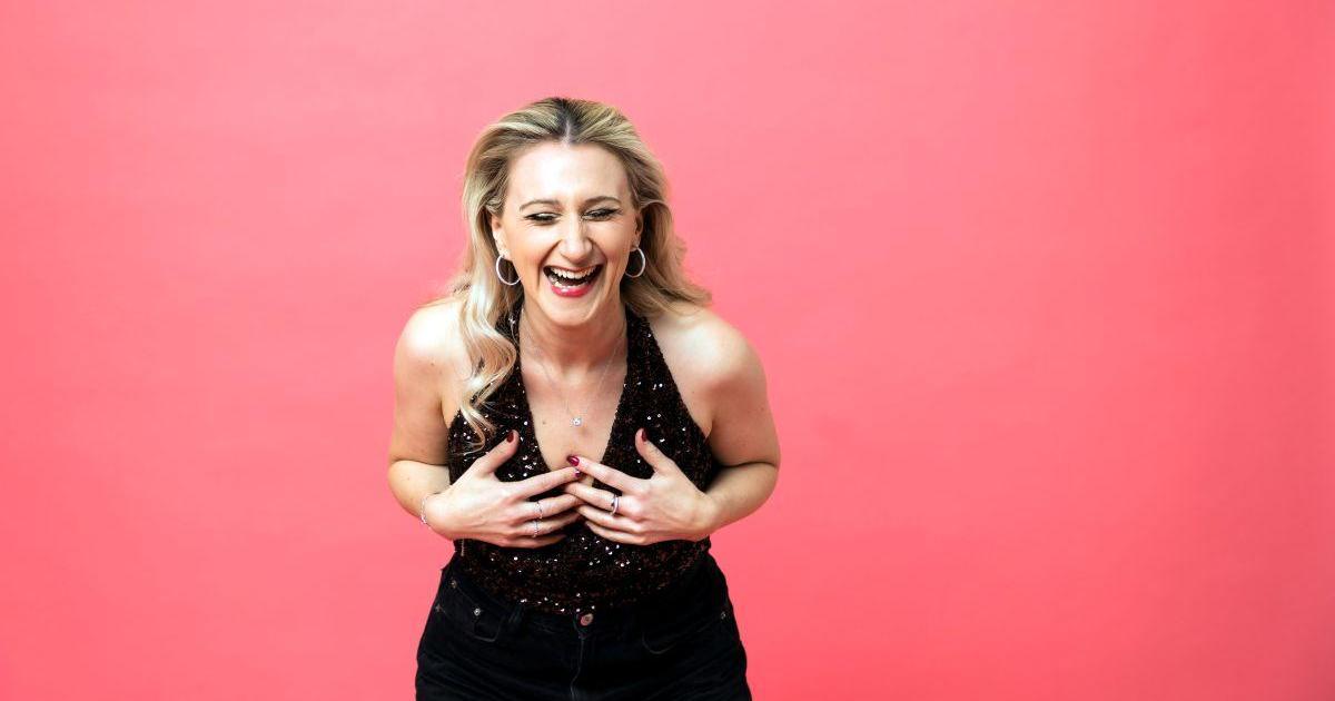 Elena Gabrielle brings her storytelling comedy back to Malta