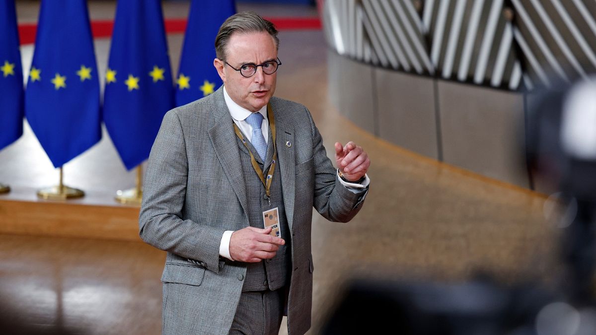 Belgian resistance holds up €140 billion loan for Ukraine at EU summit