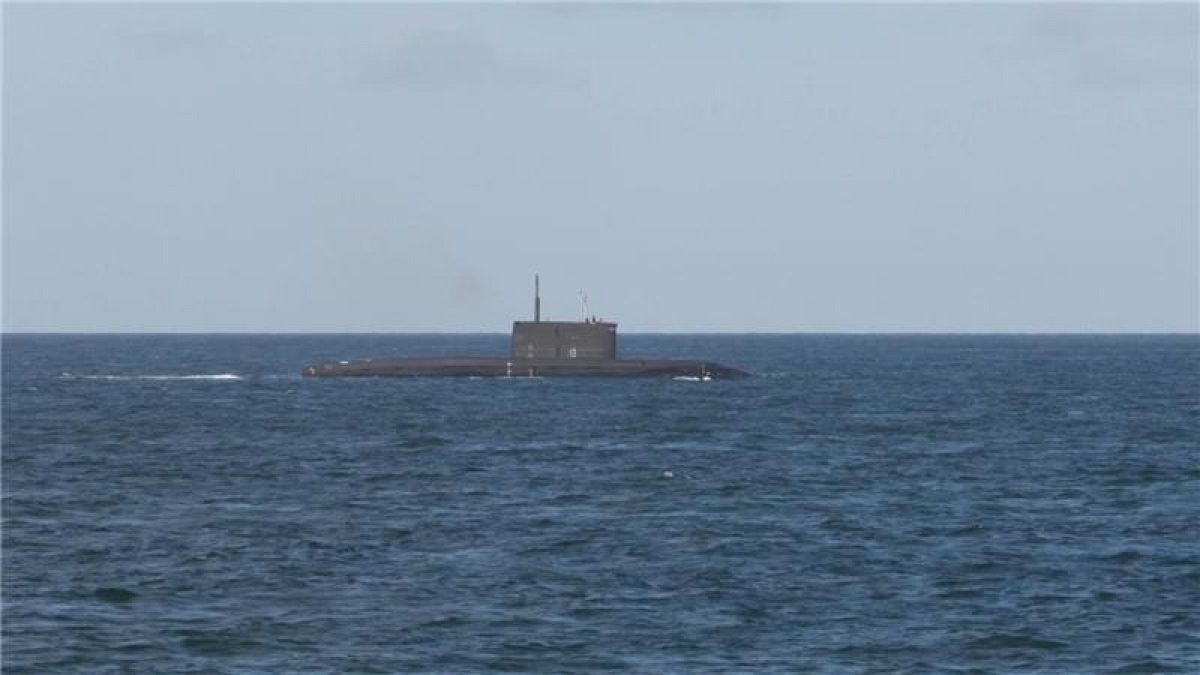 NATO chief Mark Rutte mocks Russia over 'limping' submarine in English Channel