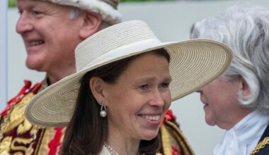 Lady Sarah Chatto, daughter of Princess Margaret, donates her artwork to Princess Eugenie's charitable cause