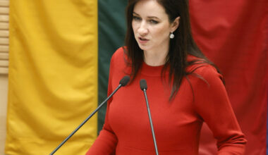 Lithuania Will Shut Belarus Border if Smuggler Balloons Continue, PM Says