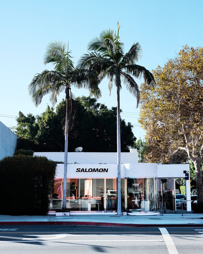 Salomon ouvre sa première boutique sur la côte Ouest à West Hollywood.