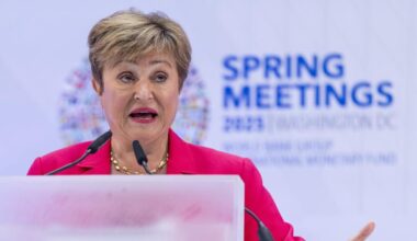 El FMI mejora su previsión de crecimiento de España al 2,9% en 2025 y al 2% en 2026 gracias a la inmigración y el turismo