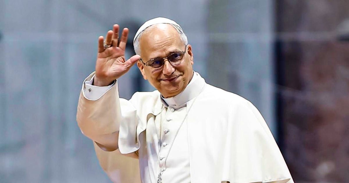 Vatican: Pope Leo XIV takes part in the swearing-in of the Swiss Guard