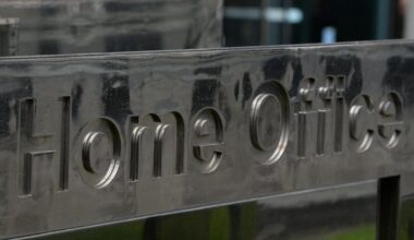 Shift in gender balance for those granted visas and refugee status – analysis