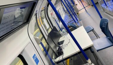 New Tube to have workstations for commuters