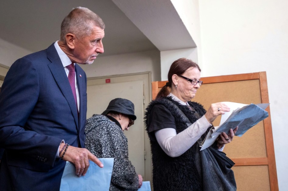 El “trumpista” Andrej Babis lidera legislativas checas con un discurso nacionalista y euroescéptico