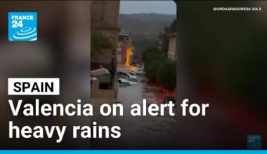 Spain: Valencia on alert for heavy rains and flooding • FRANCE 24 English