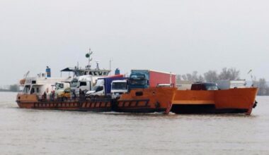 Traversarea Dunării cu feribotul între Oriahovo și Bechet este suspendată