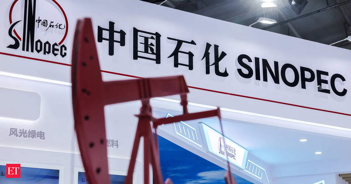 China accelerates oil reserve site build amid stockpiling drive