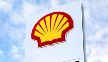 Shell Lifts Third-Quarter Outlook for LNG Production and Gas Trading