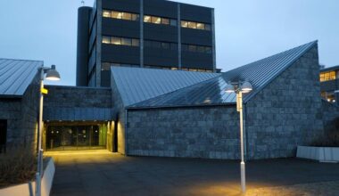 Central Bank keeps interest rates unchanged