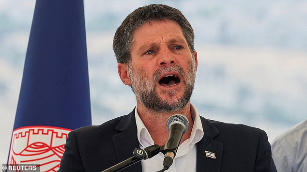 FILE PHOTO: Israeli Finance Minister Bezalel Smotrich speaks at a press conference regarding settlements expansion for the long-frozen E1 settlement, that would split East Jerusalem from the occupied West Bank, near the Israeli settlement of Maale Adumim in the Israeli-occupied West Bank, August 14, 2025. REUTERS/Ronen Zvulun/File Photo