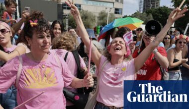 ‘It feels like a dream’: protests come to end as Israelis sing in ‘hostages square’ | Israel-Gaza war