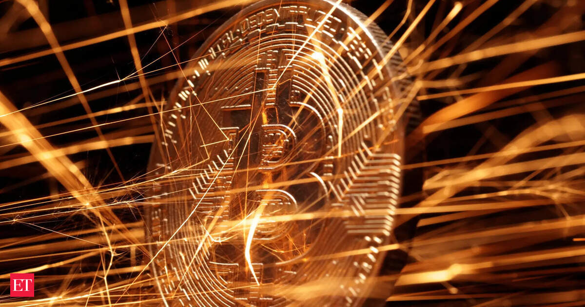 Bitcoin crashes to $105,000 before rapid rebound; why the market plunged and what triggered the bounce