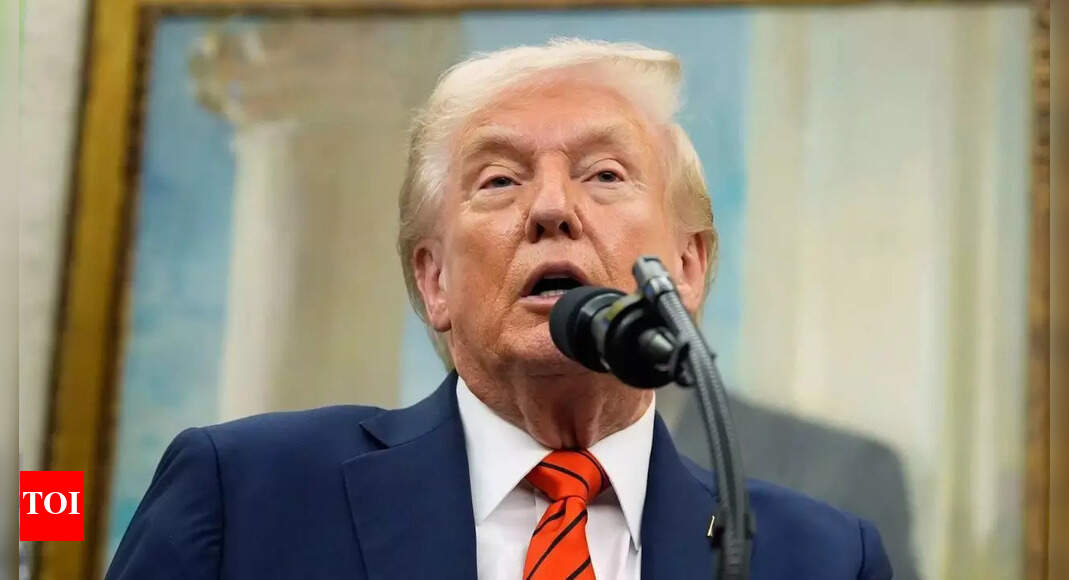 US-Venezuela tensions: Russia slams 'shoot first’ policy; Trump backs strikes